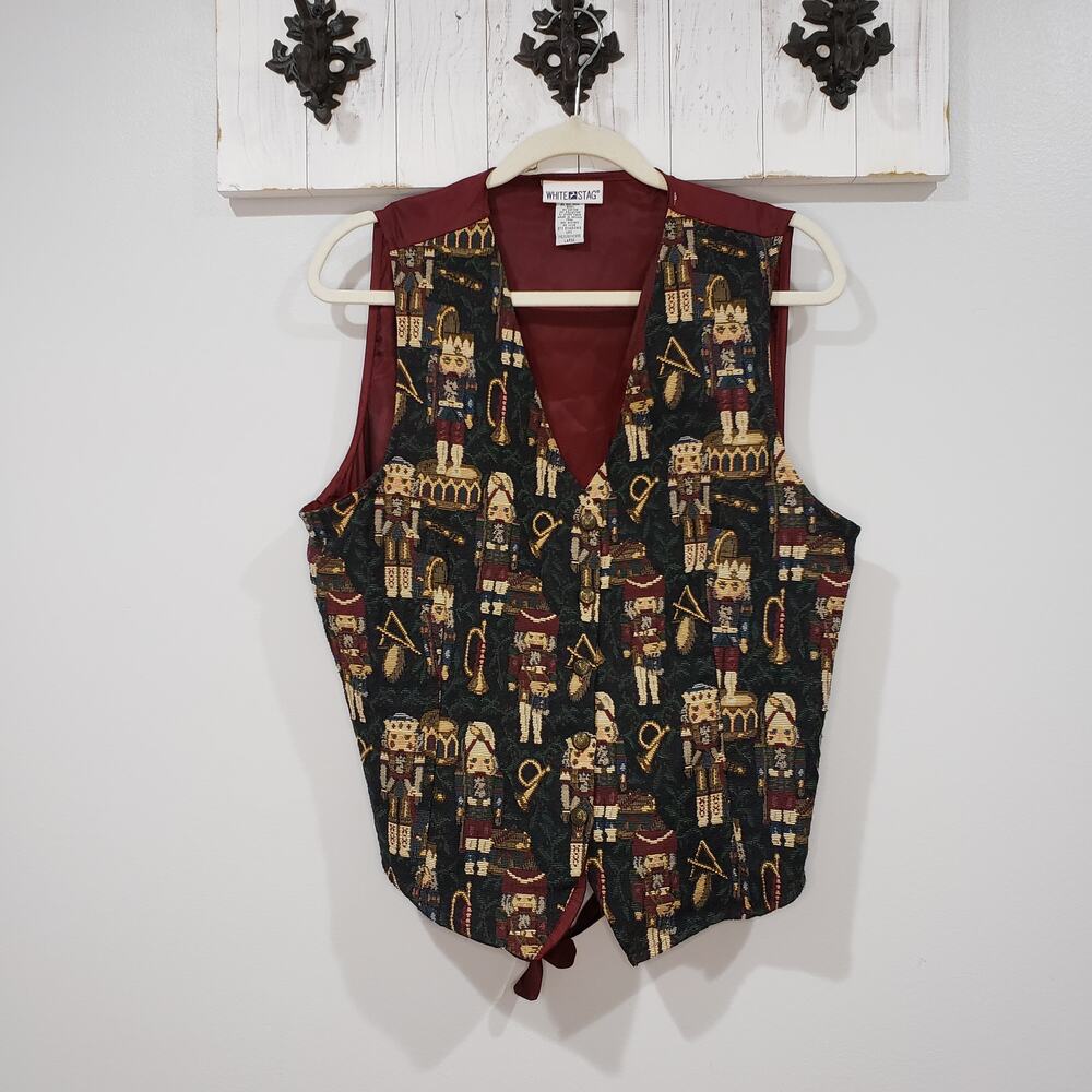White Stag Christmas Nutcracker Tapestry Vest L